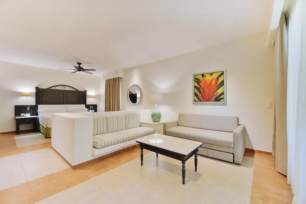 Hotel Occidental At Xcaret Destination Playa del Carmen 5*,