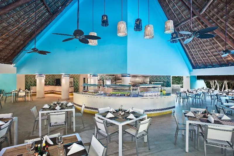 Hotel Occidental At Xcaret Destination Playa del Carmen 5*,